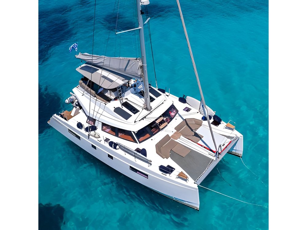 Chania: Private Day Catamaran Cruise with Swimming and Meal