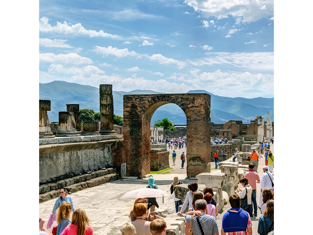Skip-the-Line Pompeii Guided Tour from Sorrento or Naples