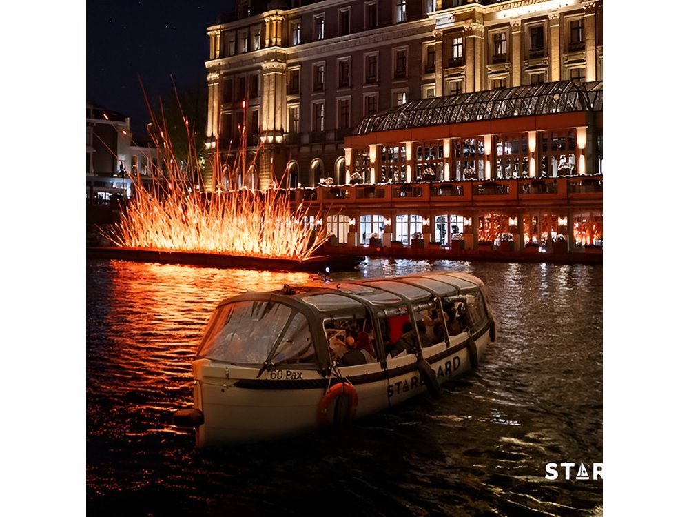 Amsterdam: Light Festival Cruise with Unlimited Drinks Option