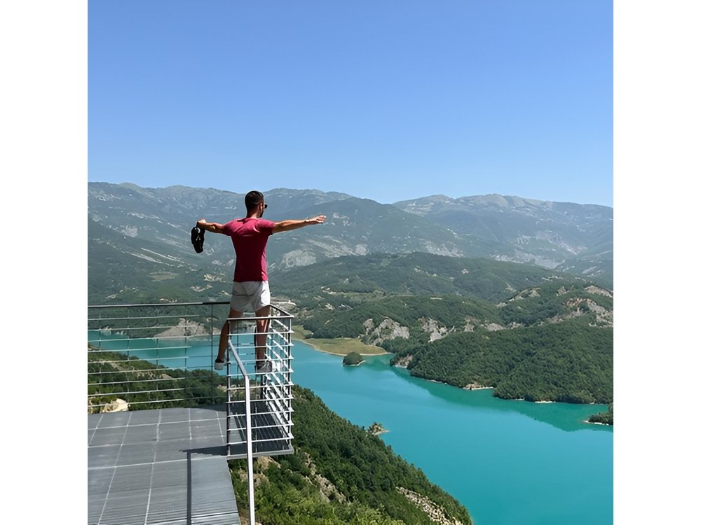 Private Bovilla Lake and Kruja City Day Tour from Tirana