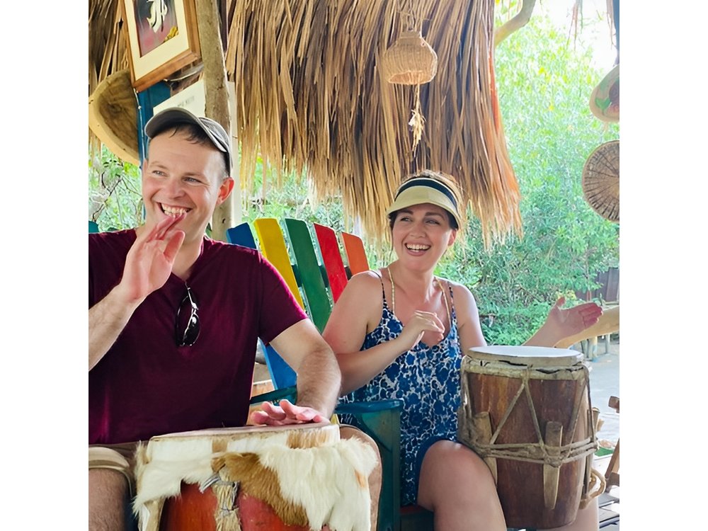 Cartagena Real : neighborhood, mangrove, fishing, typical lunch and culture
