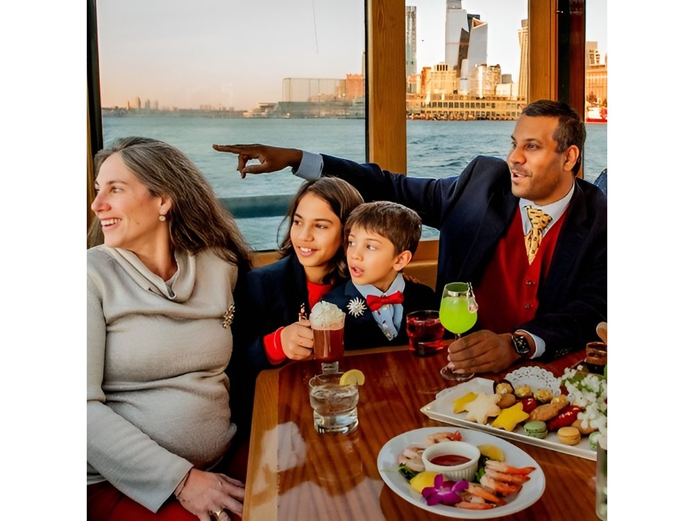 New York City Christmas Holiday Statue and Skyline Cocoa Cruise