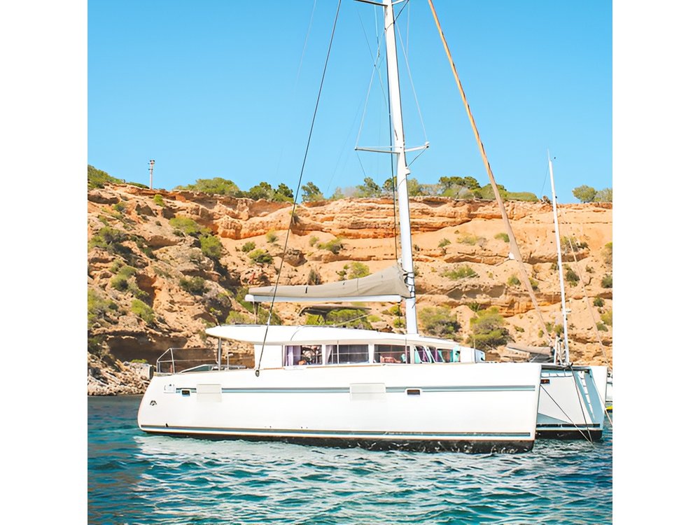 Unforgettable experience in Catamaran Ibiza - LAGOON 400
