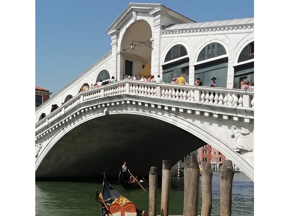 Tour of Venice between Art, History, Legend and Secrets