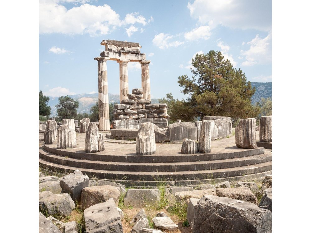 Delphi Guided Small Group Day Tour from Athens