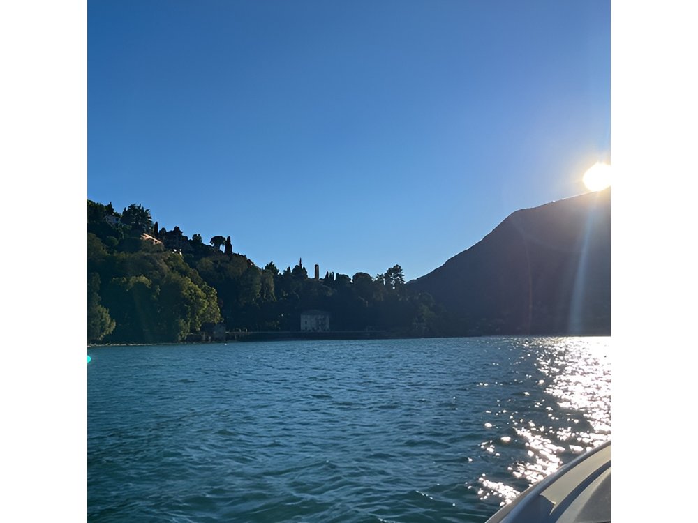 Private 1 hour Boat Tour Como Lake Como