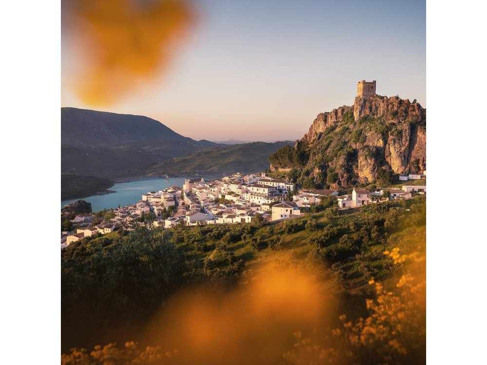 Day trip to Zahara, Setenil and Ronda from Seville