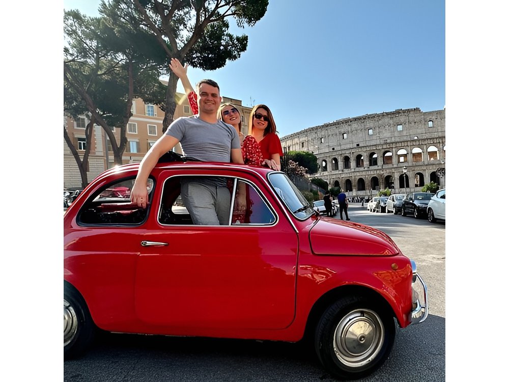 Private: 3 hours panoramic tour of Rome aboard a vintage Fiat 500