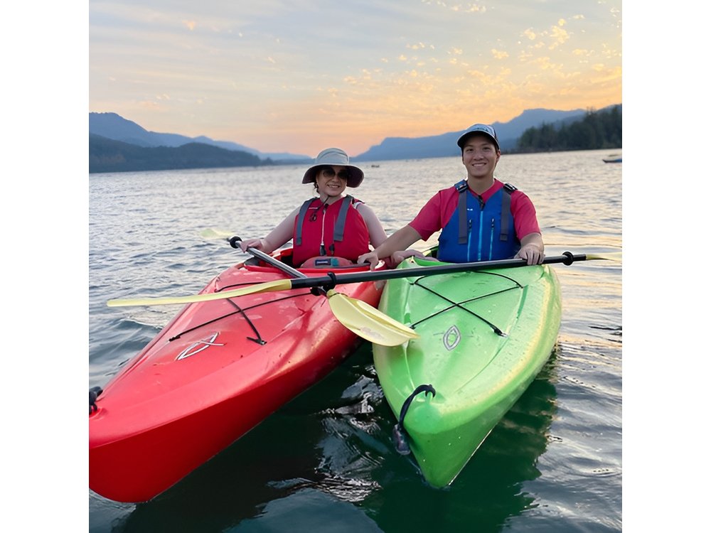 Sunset Kayaking in the Columbia River Gorge