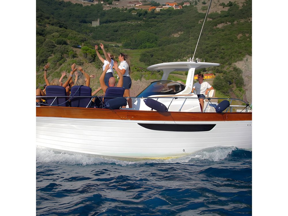 Cinque Terre SHARED boat tour, Amazing Experience