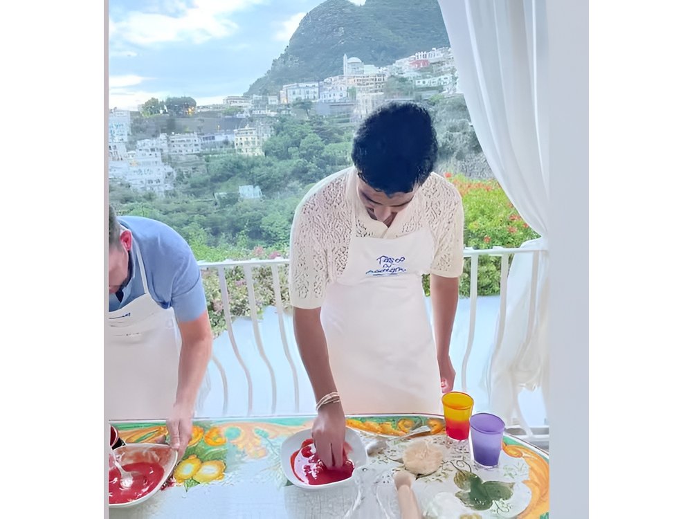 Pizza & Tiramisu with Stunning Positano Terrace Views by Cesarine