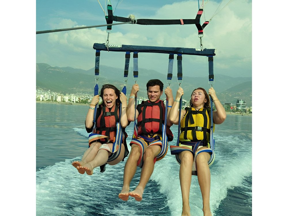 Small Group Parasailing Adventure in Alanya