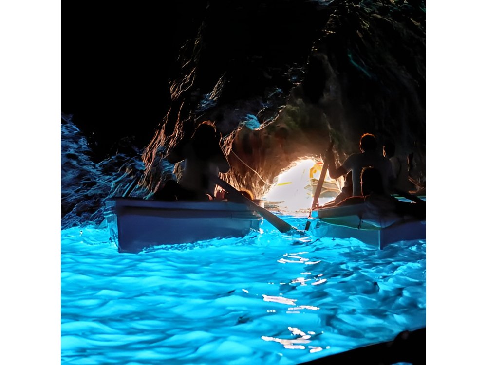 Blue Grotto and Capri Private Boat Tour with Aperitivo and Swim