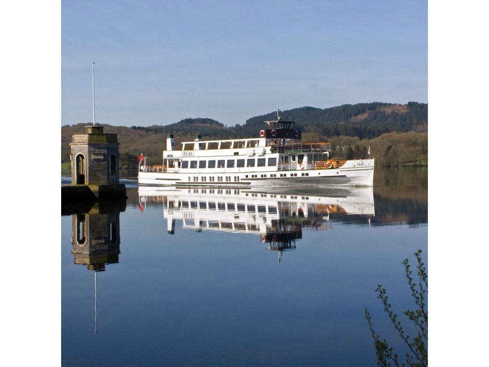 Overnight Lake District with Cream Tea and Cruise from London