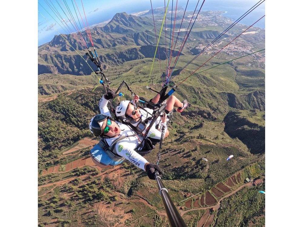 Bronze Tandem Paragliding Flight in South Tenerife with Pick-up