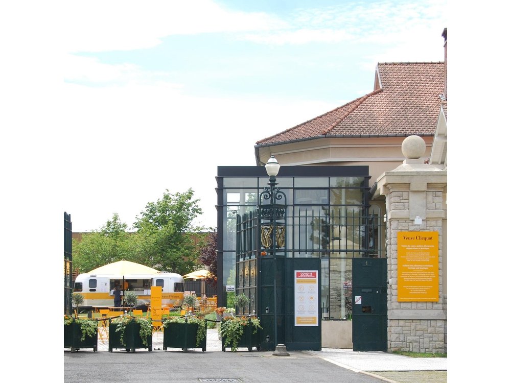 Private Guided Tour in Champagne from Paris, Veuve Clicquot visit
