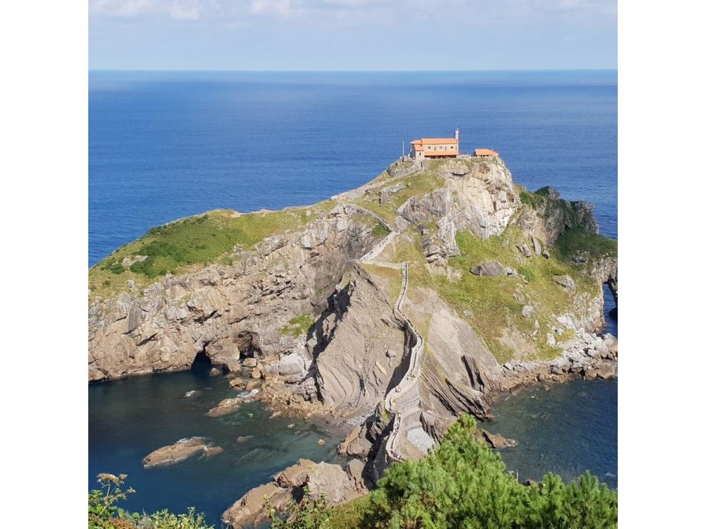Dragonstone, Mundaka and Guernica from Bilbao