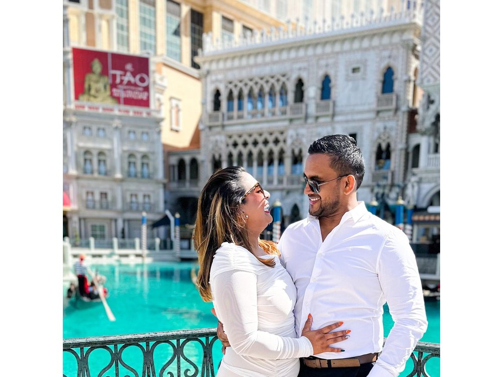 Trendy Strip Photo/Video Walking Tour in Las Vegas