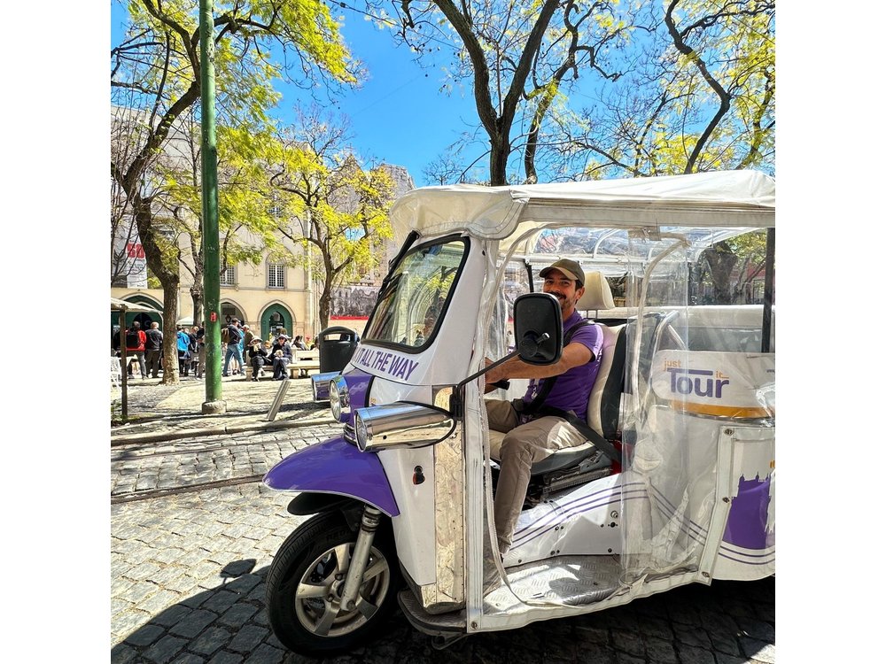 Lisbon Highlights in 2 Hours – Private Tuk Tuk Tour