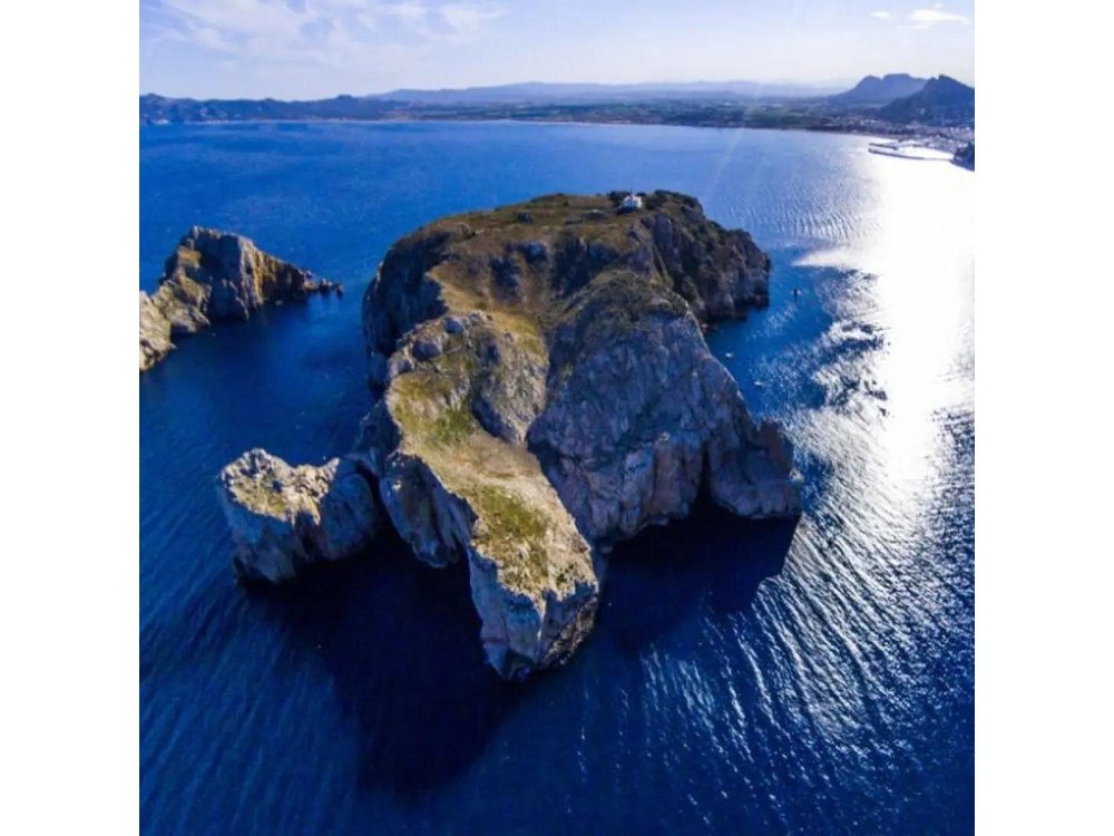 From Roses: Visit Illes Medes & Estartit (New Free Audio Guide)