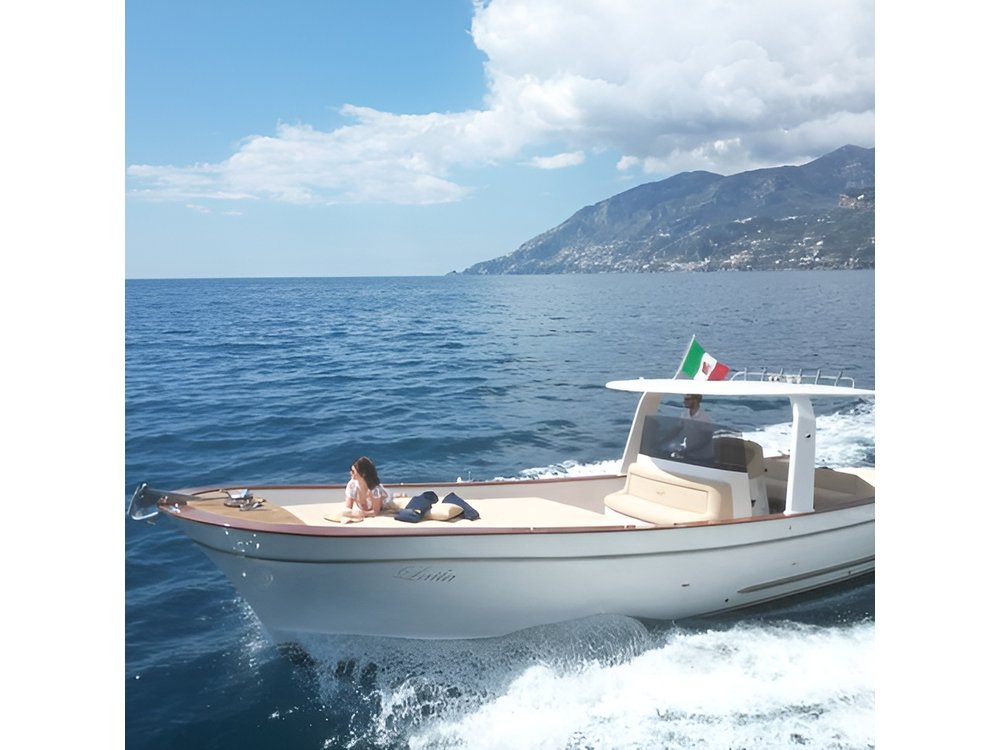 Private Boat Tour Along the Amalfi Coast