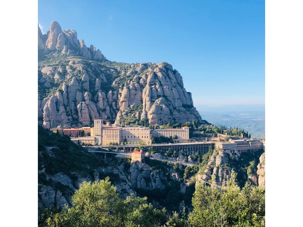 Montserrat Early Morning Skip-the-Hussle Half Day from Barcelona