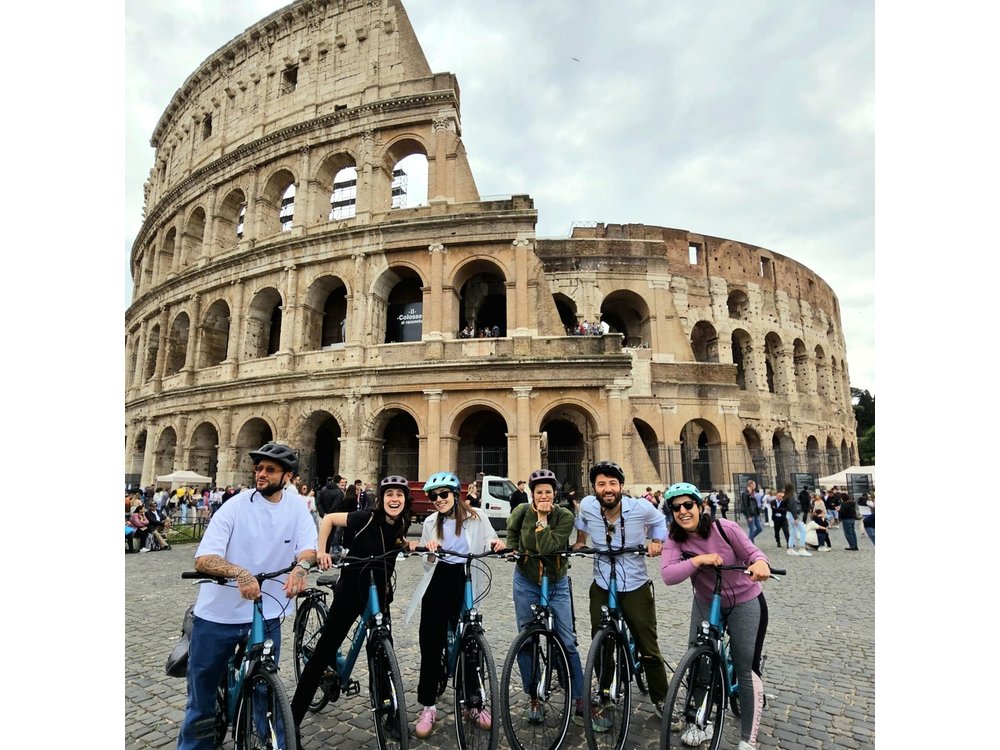 Rome Tour on Quality E-bikes, Small Groups and Local Guide!
