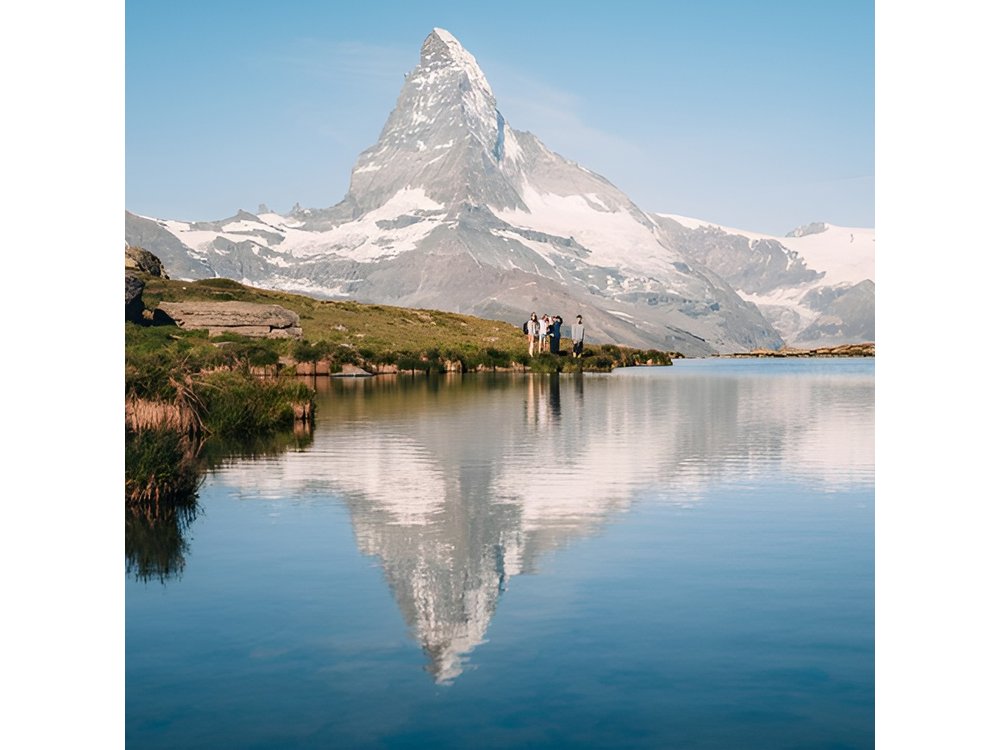 Lausanne: Day trip To Zermatt & Matterhorn with Skyglass bus