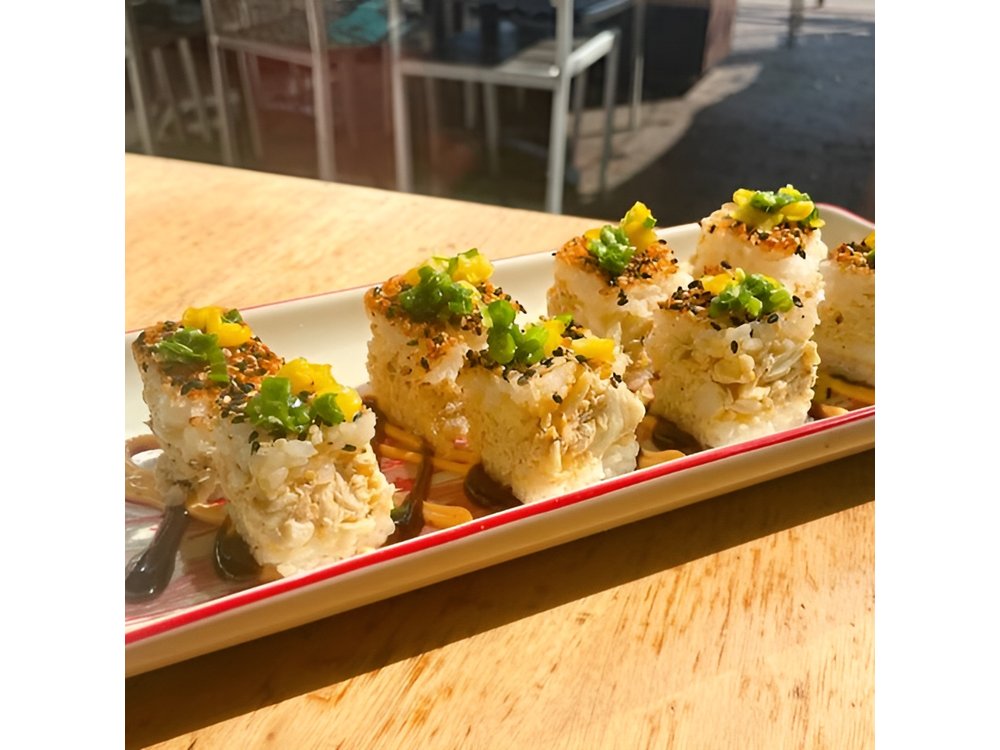Washington's Hidden Gems Food Tour with 6+ Tasty Dishes