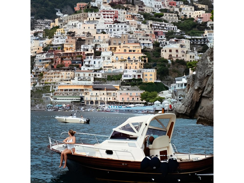 Private Boat Tour Along the Amalfi Coast from Positano