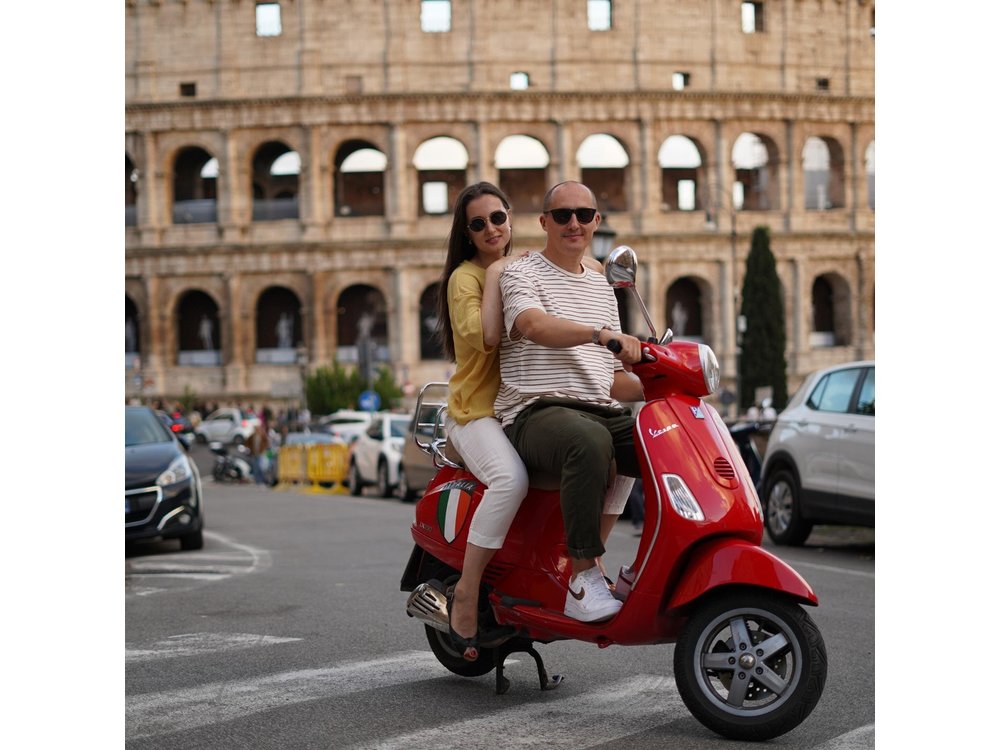 Vespa Scooter Tour in Rome with RomeIsMyLove Pro Photo Team