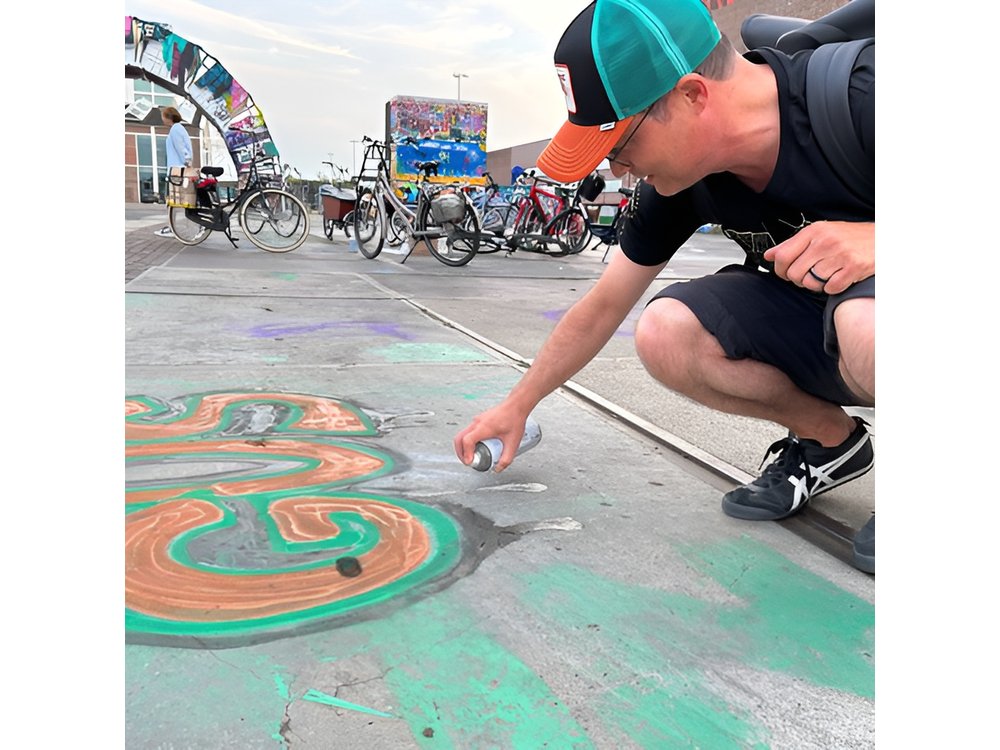 Urban Adventures Amsterdam Bike Tour, Graffiti and Magnet Fishing
