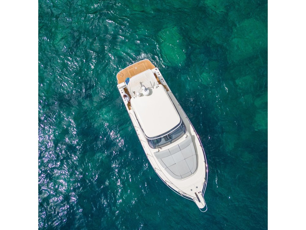 Private Tour to Capri and the Amalfi Coast by Speedboat