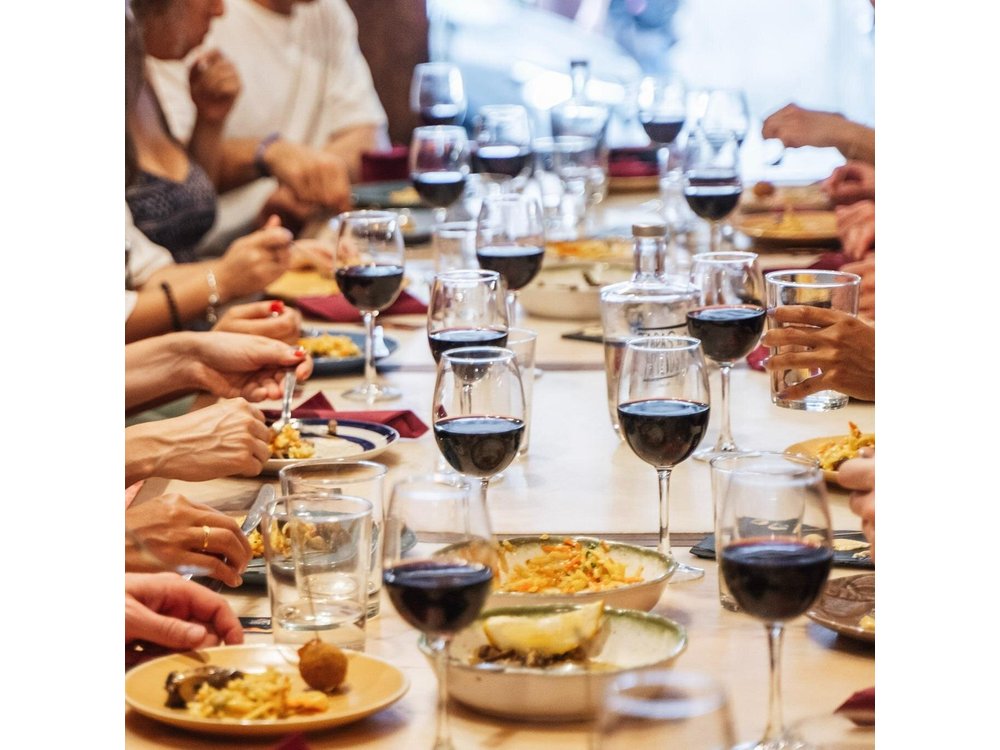 Lisbon Flavours: Baixa Guided Food Tour with Portuguese Wine