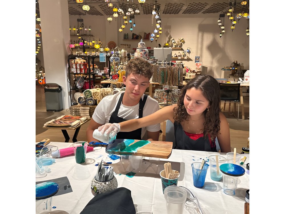 Resin Art Classes Brisbane: Cheeseboards & Coasters