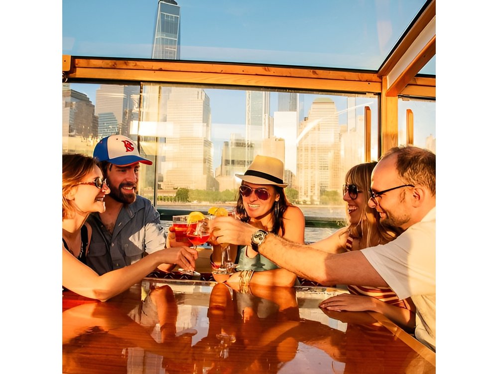 New York City: Champagne, Cheese, Caviar & Sightseeing Cruise