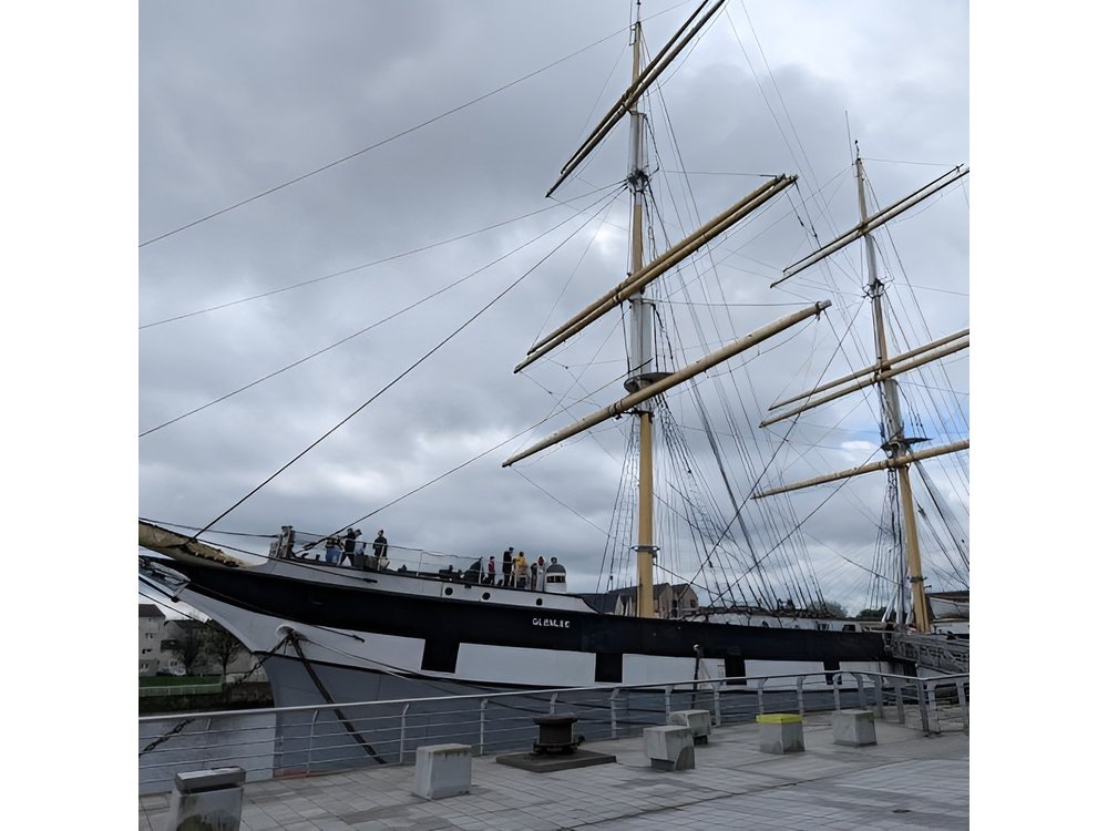 Shore Excursion from Greenock: Glasgow, Kelpies, Falkirk Wheel