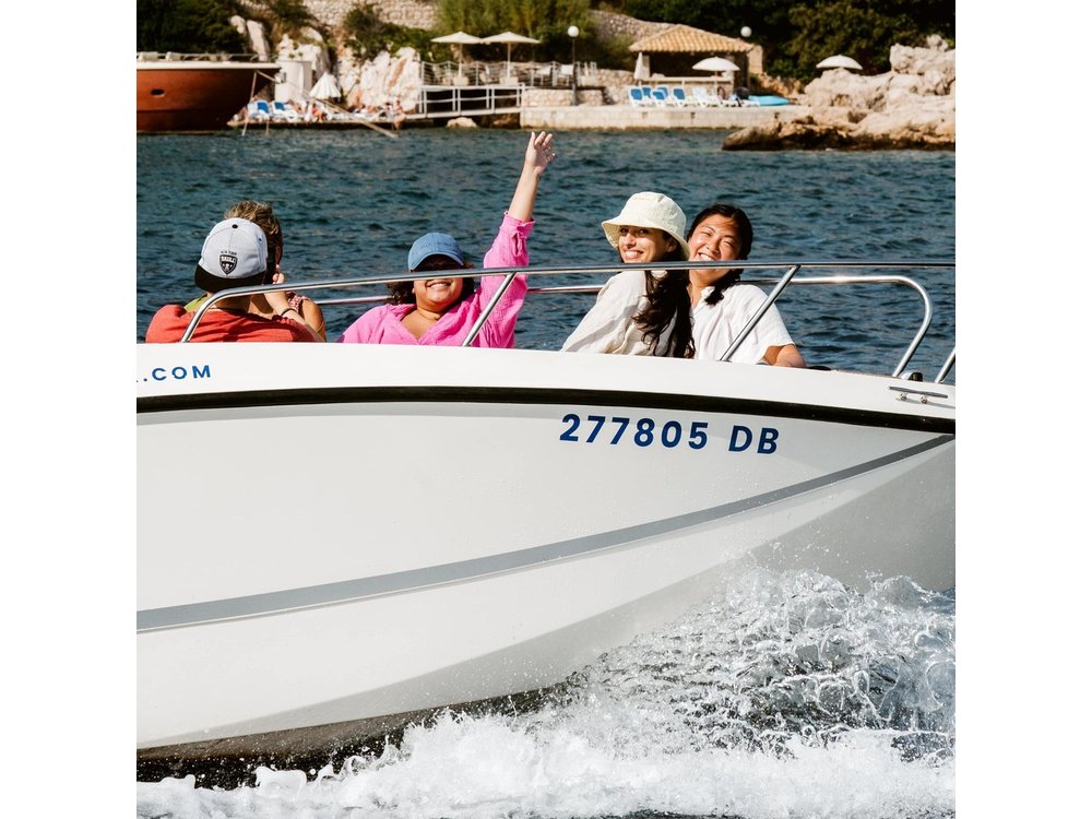 Dubrovnik: Private 2-Hour Swim, Snorkel & Cave Tour