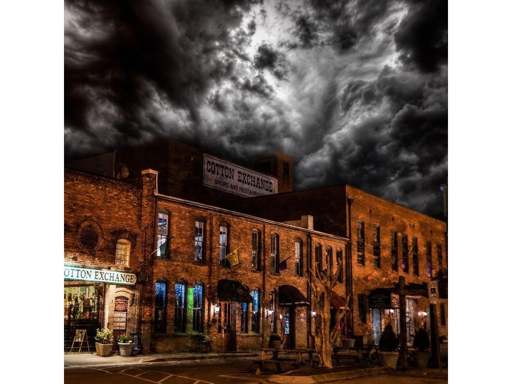 Wraiths & Wicked Whispers: Wilmington Ghost Tour