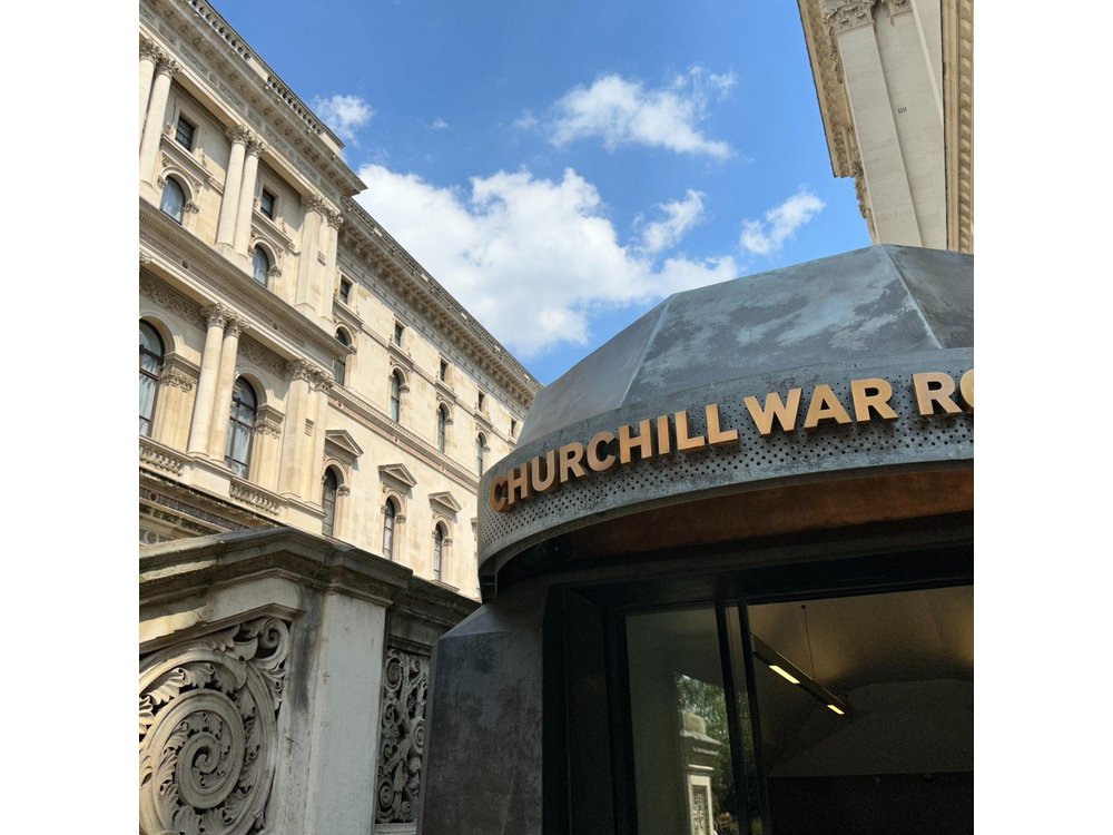 Private Churchill War Rooms and London Westminster Walking Tour