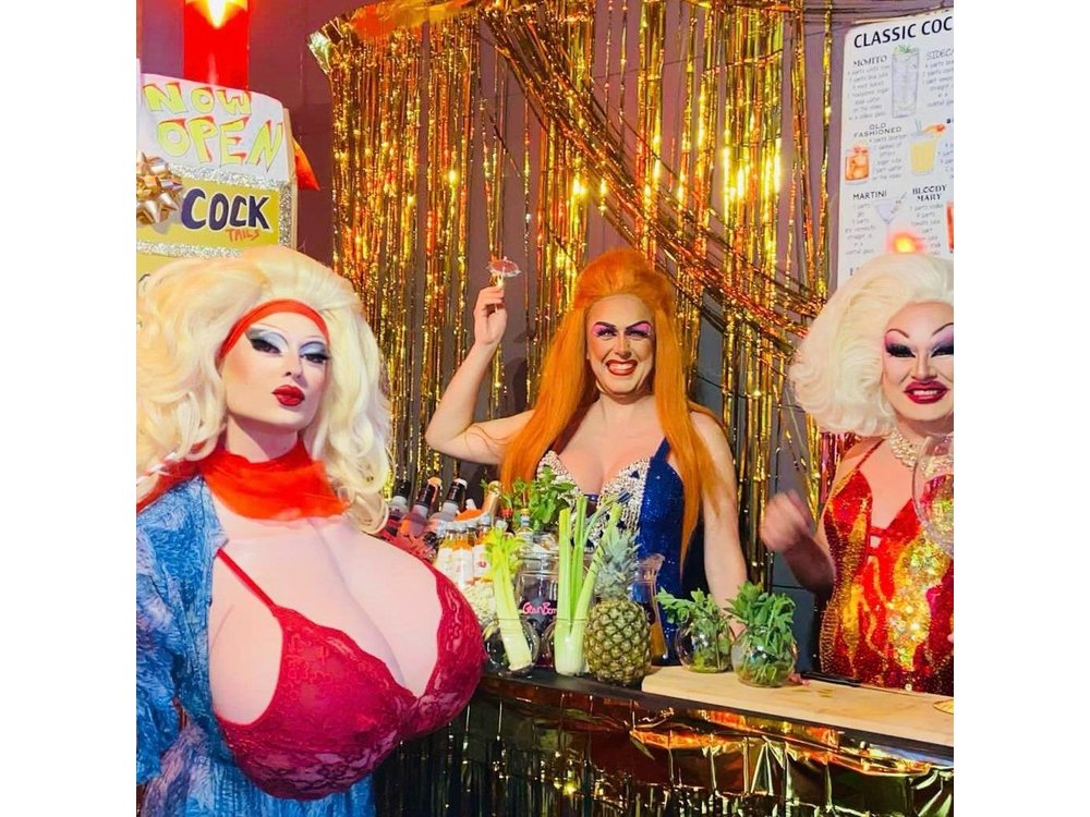 Drag Queen Bar Crawls in Liverpool
