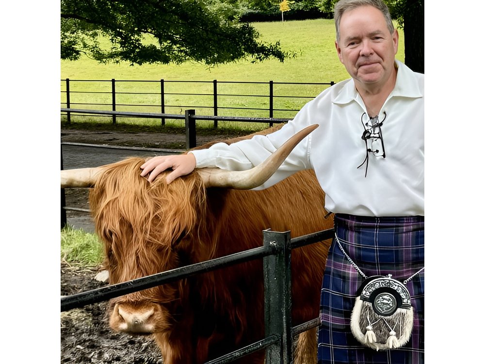 Loch Lomond & Stirling Castle One Day Tour 1-6 People