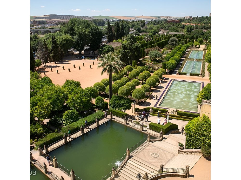 Córdoba: Alcazar Skip the Line Guided Tour