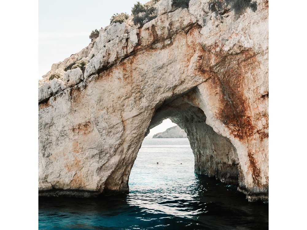 Zakynthos: Shipwreck Beach & Blue Caves Guided Boat Tour