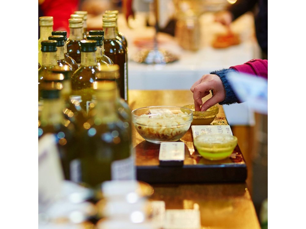 London Bridge & Borough Market Food Tour with 10+ Tastings