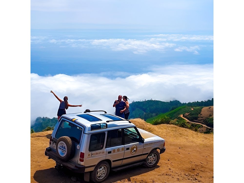 Jeep Safari 4x4 West Madeira - Porto Moniz - Fanal - Cabo Girão