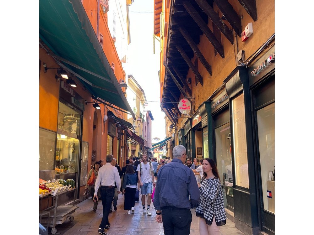 Bologna Walking Food Tour and Highlights with a Local Guide