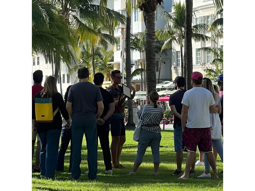 Miami Beach Crime & Scandals Walk Tour with Crime Buff (Private)