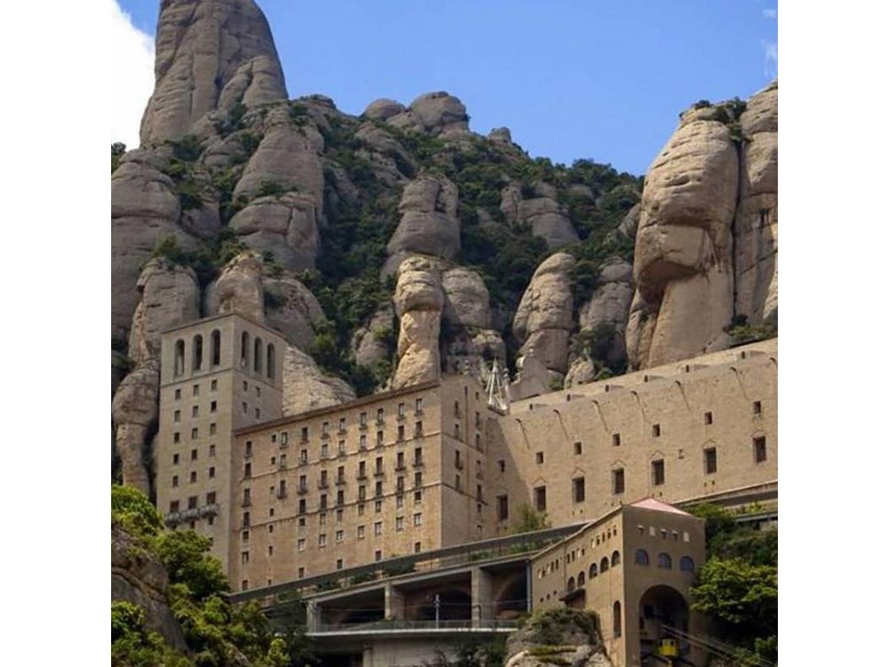 Montserrat Day Trip Scenic Cog Wheel Train from Barcelona + Ebook
