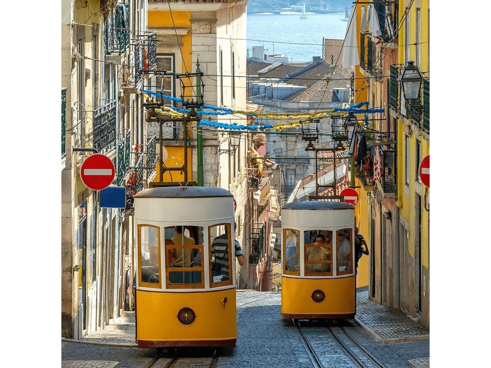 Lisbon City Private Tour With Hotel Pickup